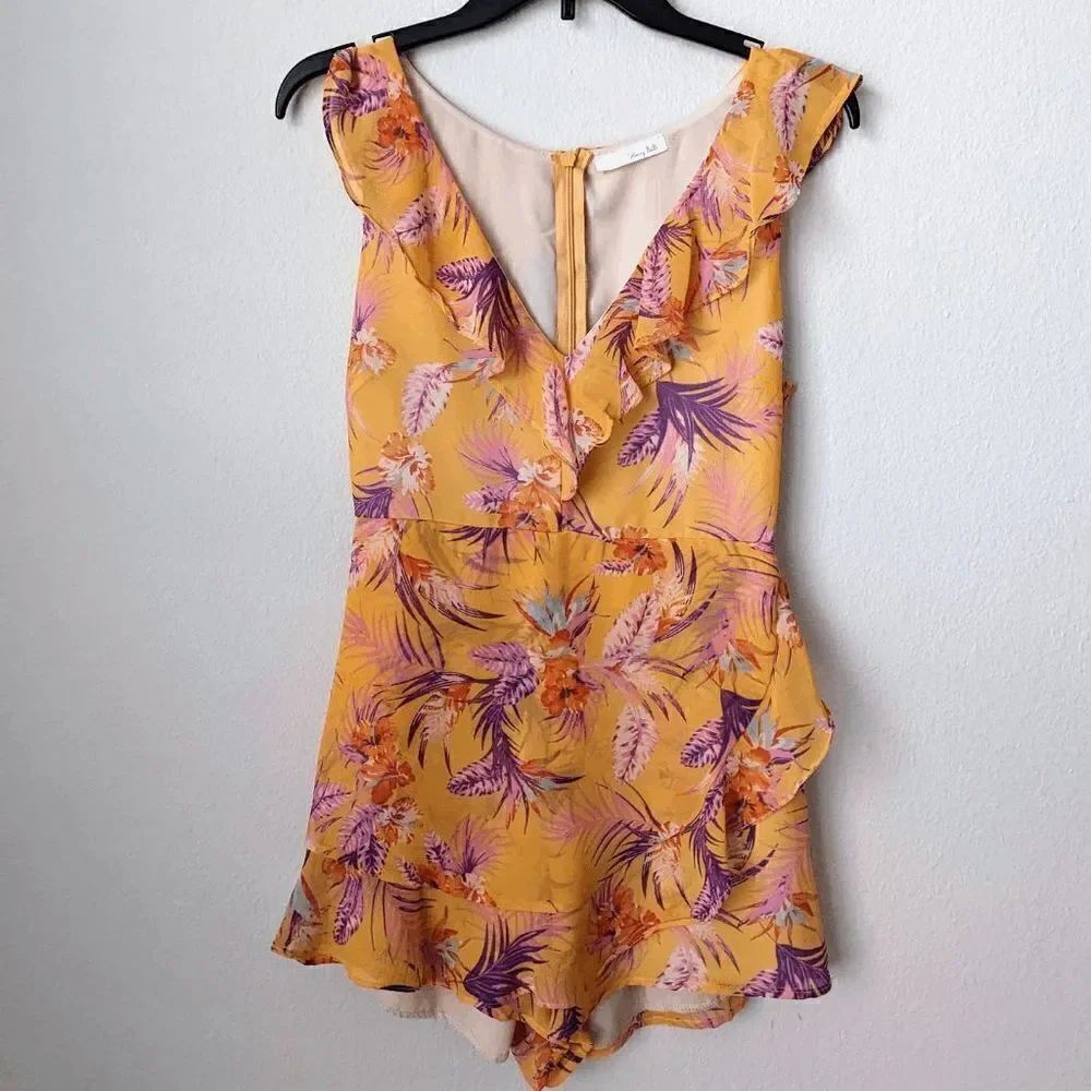 Women's Honey Belle Romper Tropical Floral Yellow Ruffles V-Neck Small Skort